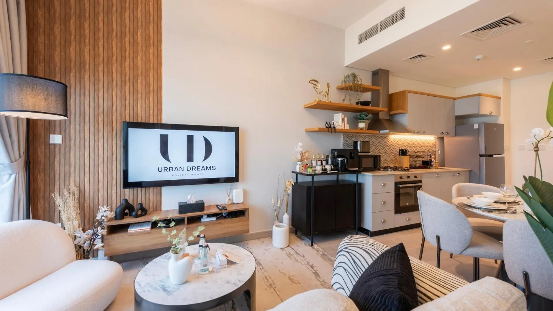Dubai Hills - 1Br Luxe Apartment - Golfville - By Udh